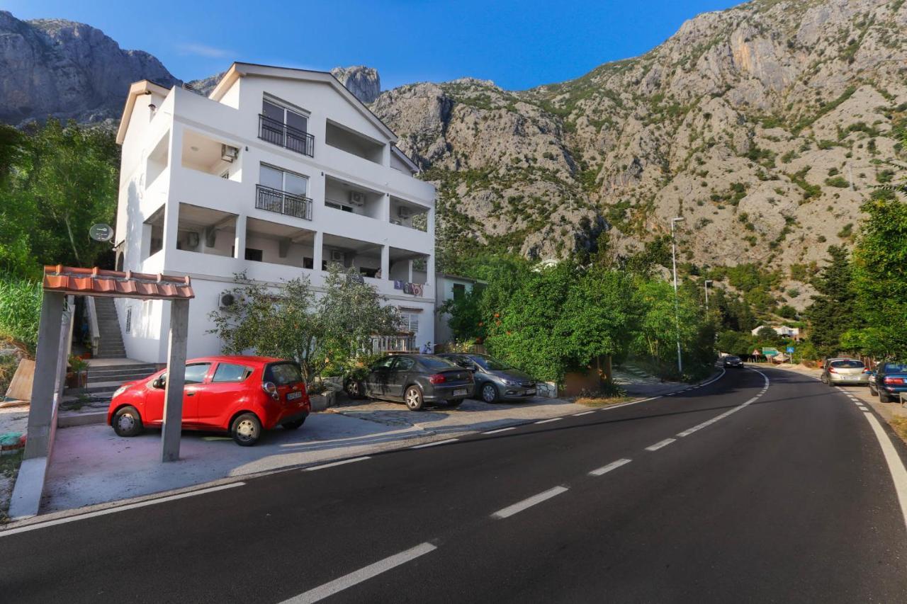 Sea Star Luxury Apartment Cattaro Esterno foto