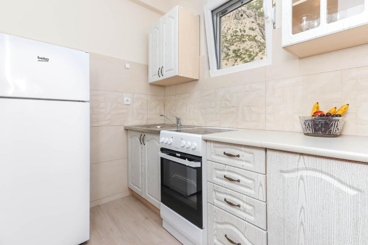 Sea Star Luxury Apartment Cattaro Esterno foto