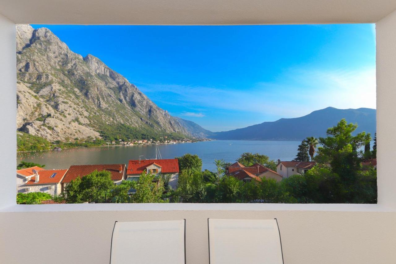 Sea Star Luxury Apartment Cattaro Esterno foto