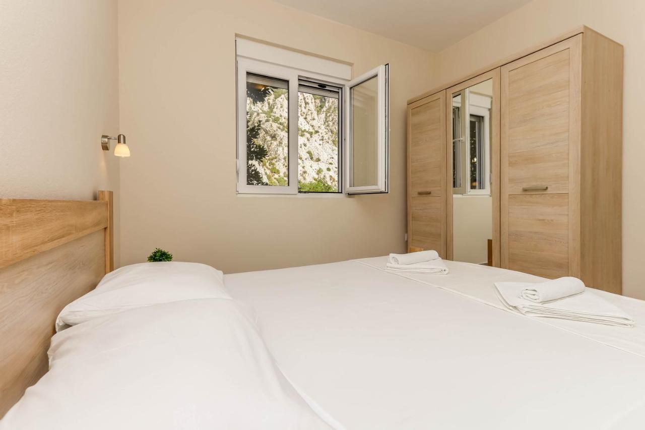 Sea Star Luxury Apartment Cattaro Esterno foto