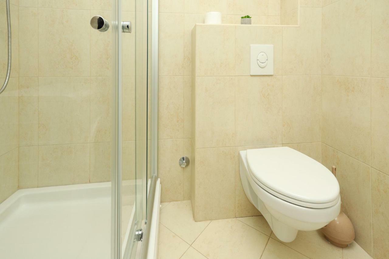 Sea Star Luxury Apartment Cattaro Esterno foto